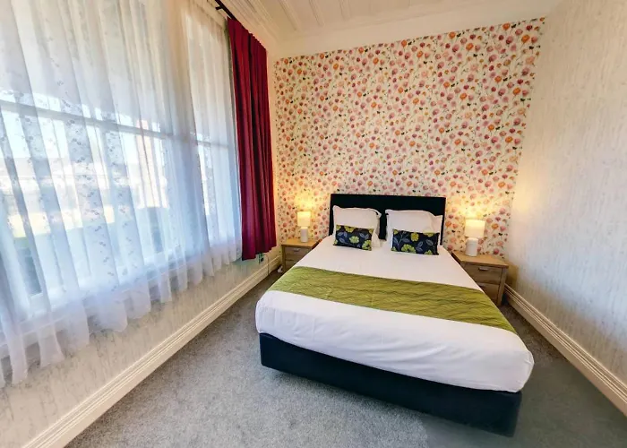 Aristaair- Poppies Luxury Villa