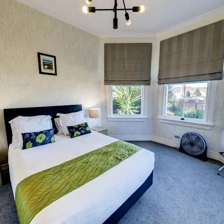 Aristaair- Poppies Luxury Villa Rotorua Exterior photo